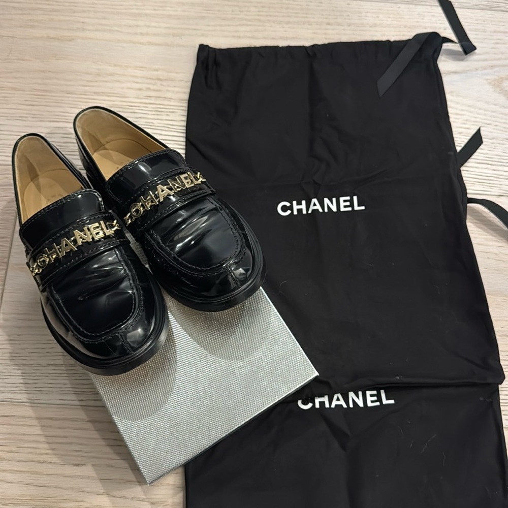 Chanel Shiny Calfskin Logo Loafers